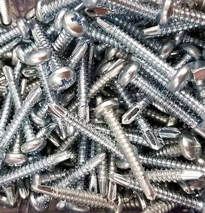 produits-de-mise-en-oeuvre-comptoir-de-la-plaque-de-plate